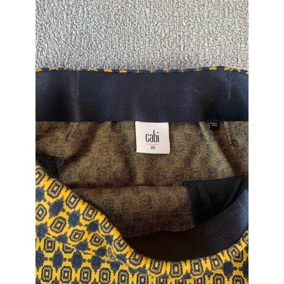 Cabi Standout Kensinggton Proper Blazer & Skirt Set Gold Navy Medallion Small - Picture 13 of 15